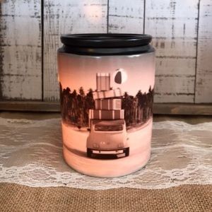 Scentsy “Pack Your Bags” warmer